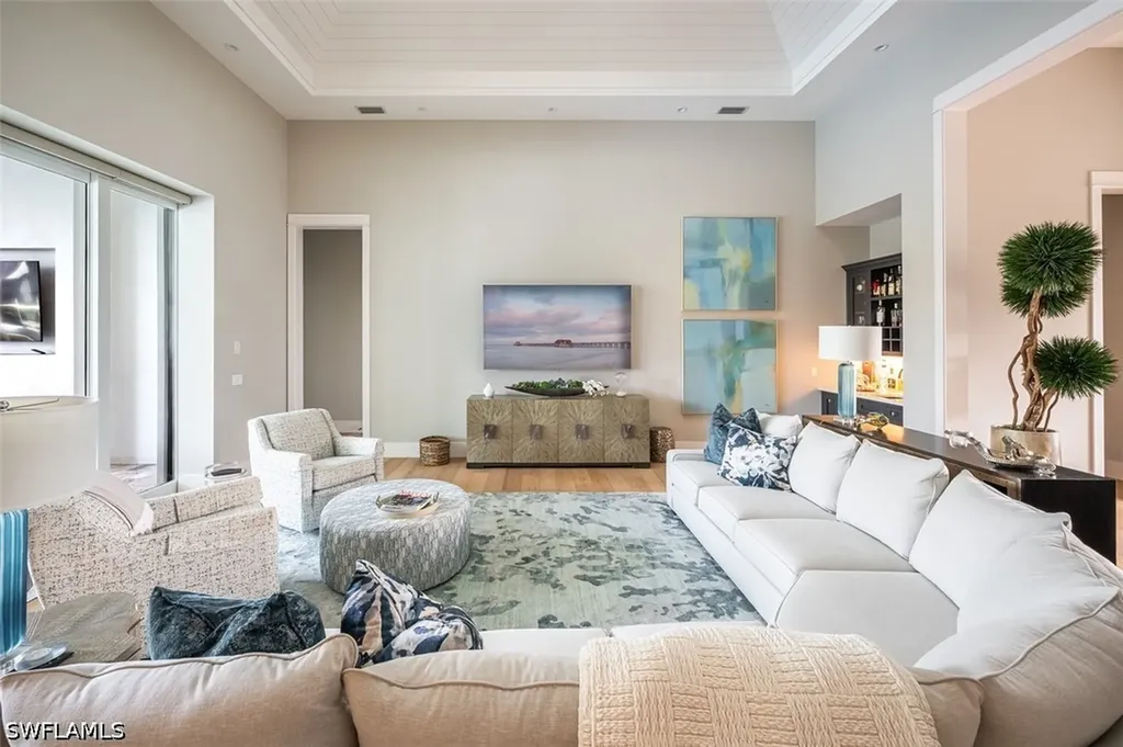 2100 Snook Drive Naples FL 34102