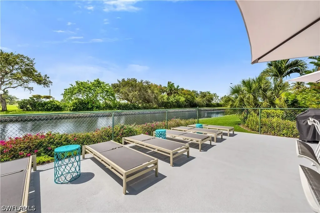 600 Valley Stream Drive Naples FL 34113