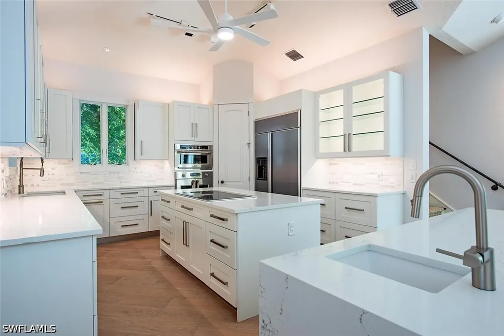 180 7th Avenue S Naples FL 34102