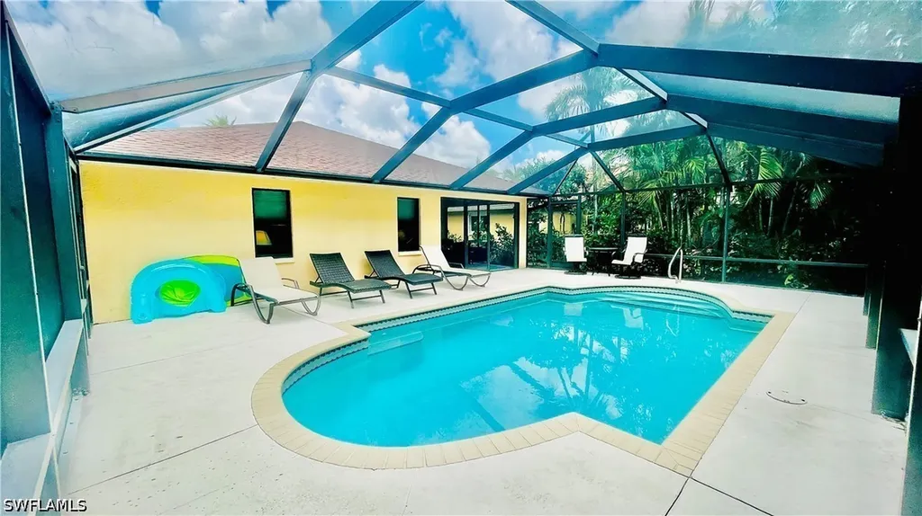 552 97th Avenue N Naples FL 34108