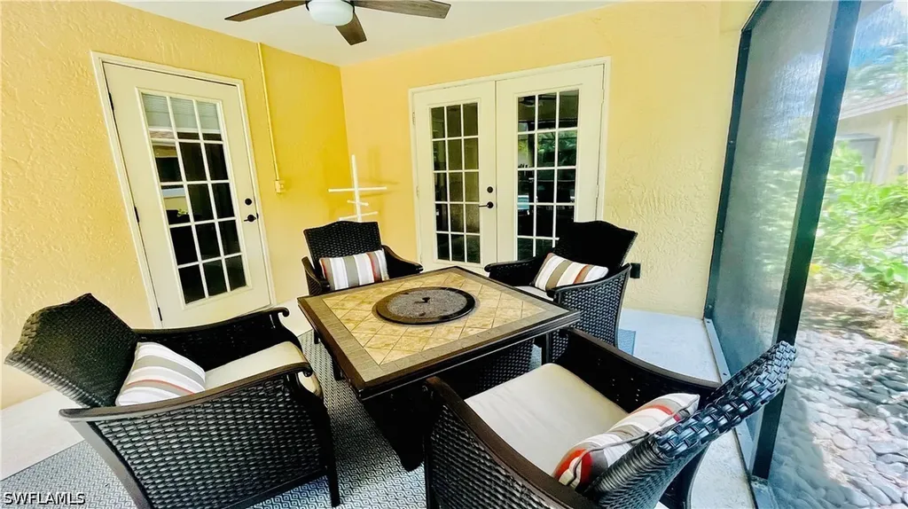 552 97th Avenue N Naples FL 34108
