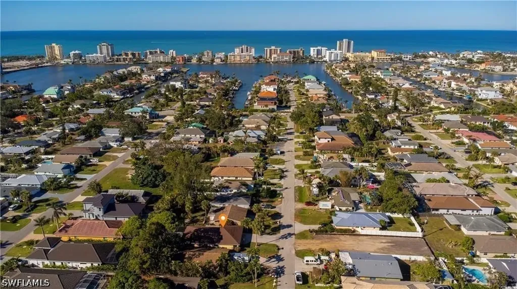 552 97th Avenue N Naples FL 34108