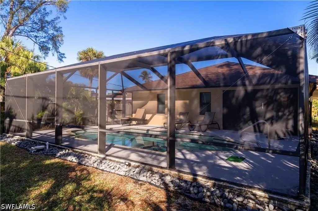 552 97th Avenue N Naples FL 34108