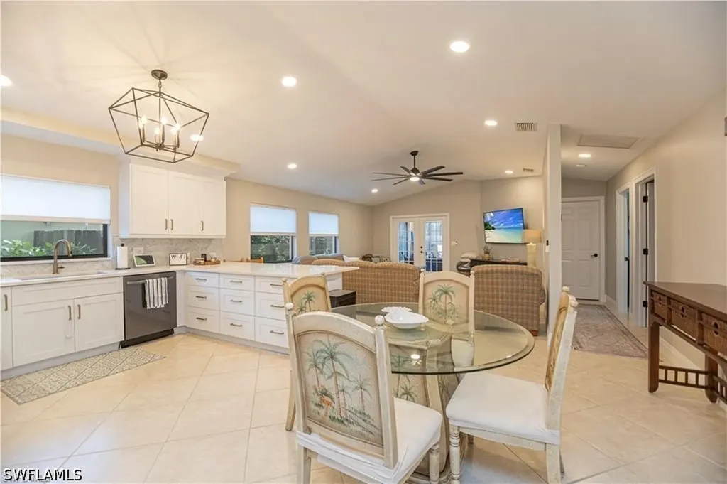552 97th Avenue N Naples FL 34108