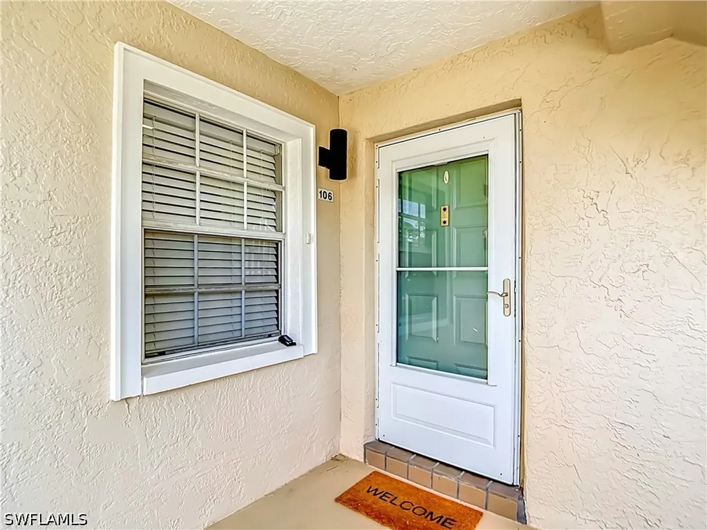 1708 Kings Lake Boulevard Naples FL 34112
