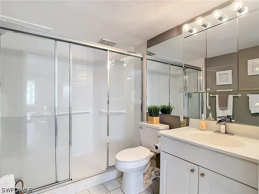 1708 Kings Lake Boulevard Naples FL 34112