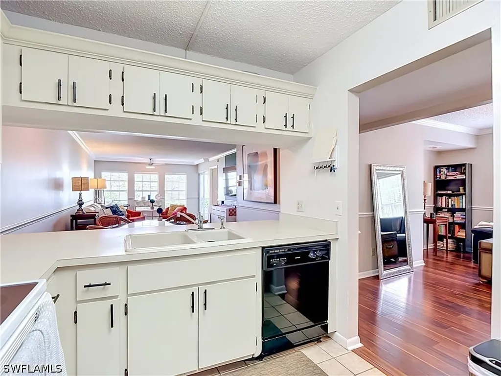 1708 Kings Lake Boulevard Naples FL 34112