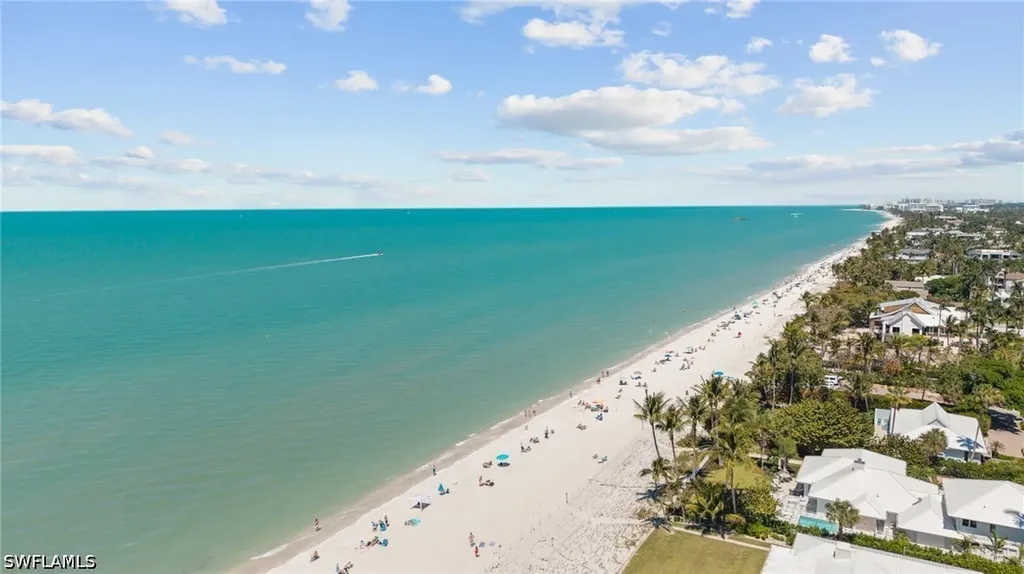 275 8th Avenue S Naples FL 34102