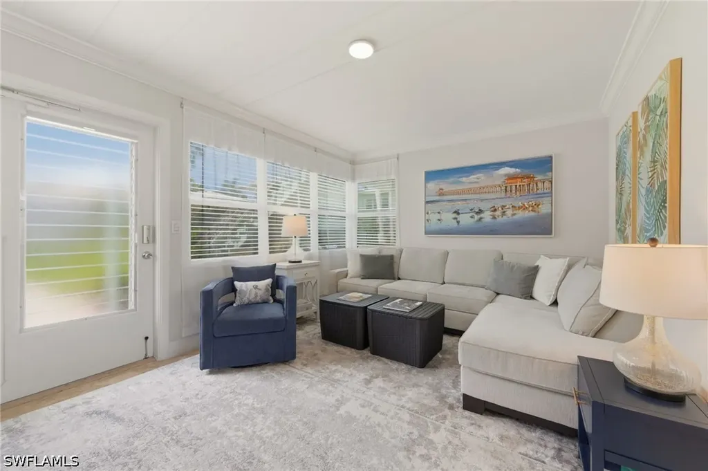 275 8th Avenue S Naples FL 34102