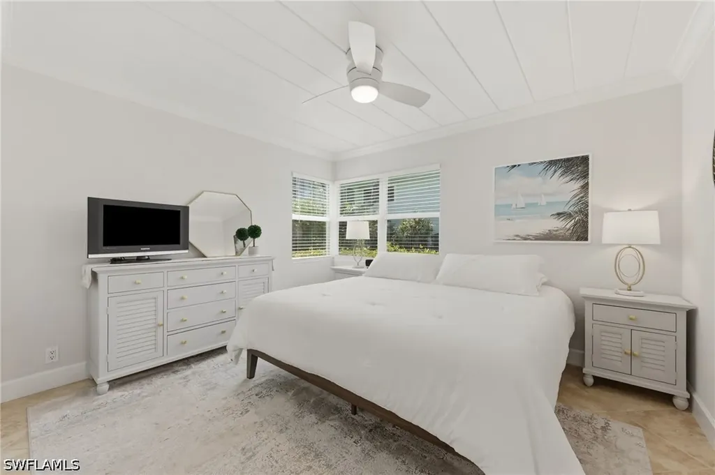 275 8th Avenue S Naples FL 34102