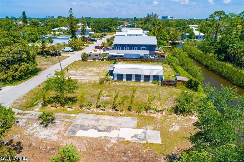 Lot 59 Harvest Court Naples FL 34114
