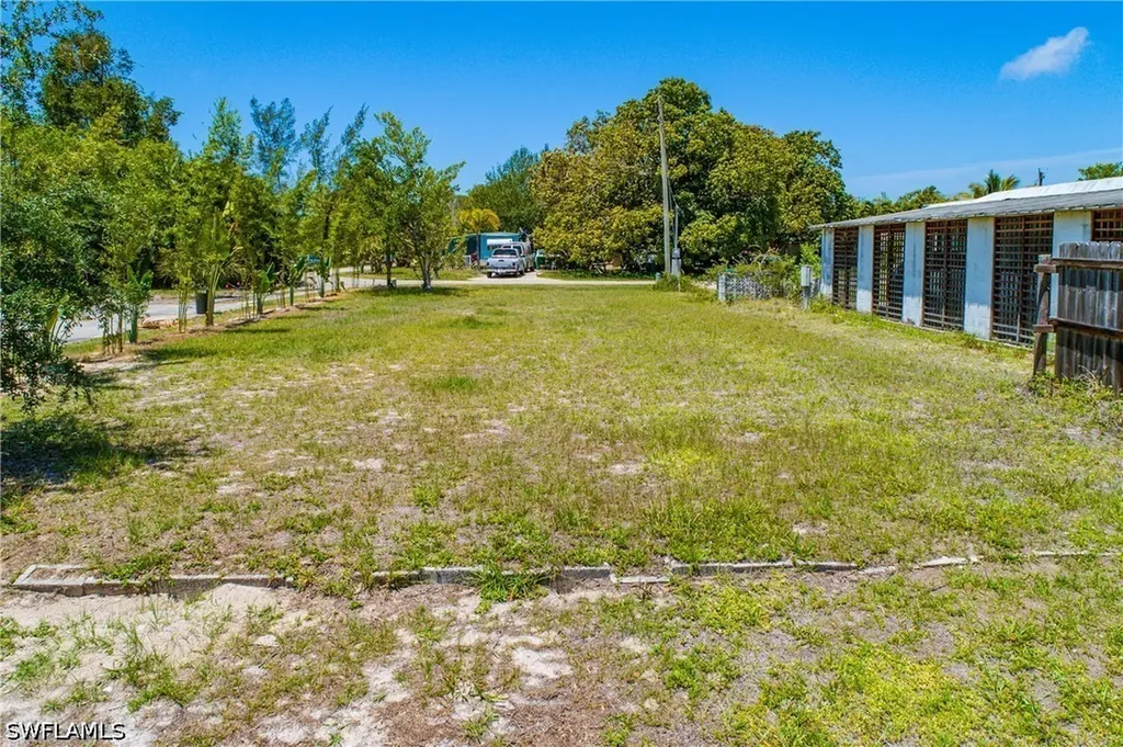 Lot 59 Harvest Court Naples FL 34114