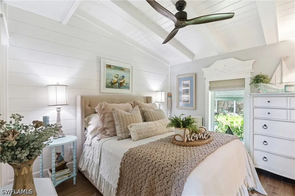 840 Myrtle Terrace Naples FL 34103