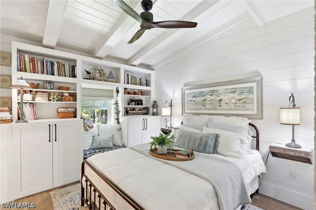 840 Myrtle Terrace Naples FL 34103