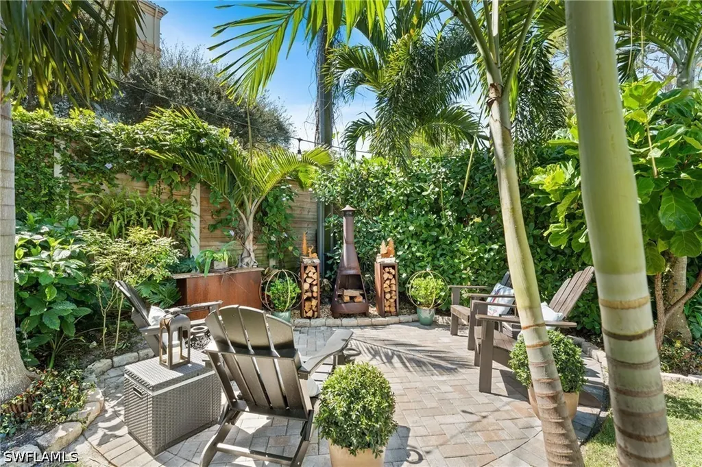 840 Myrtle Terrace Naples FL 34103