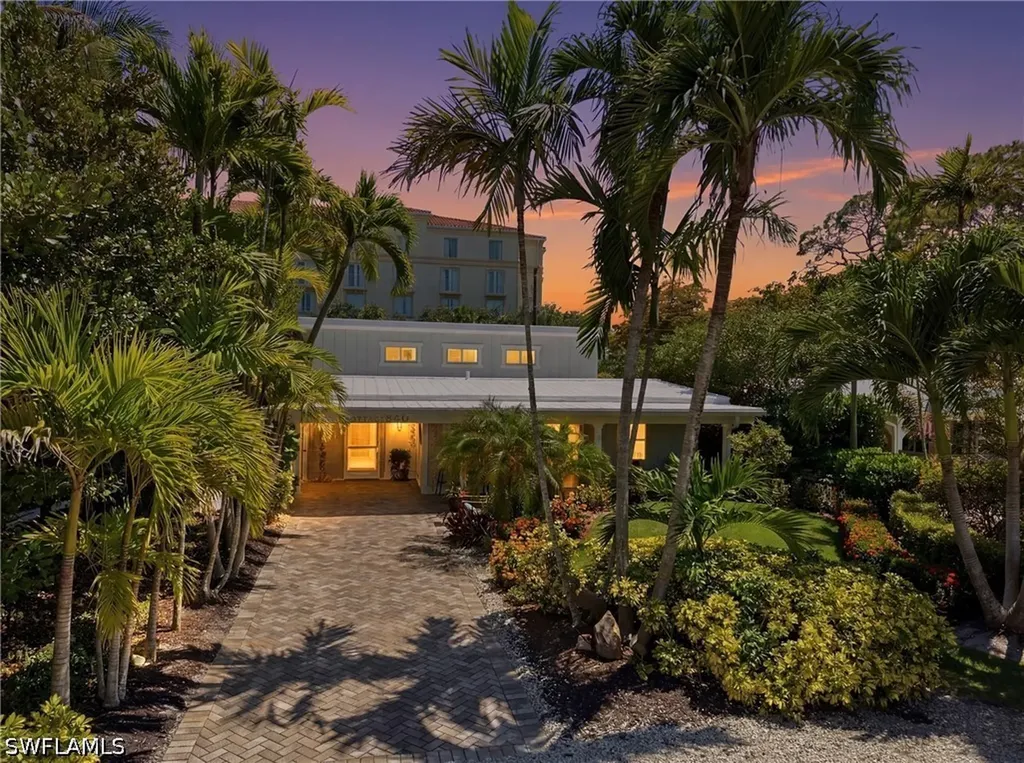 840 Myrtle Terrace Naples FL 34103