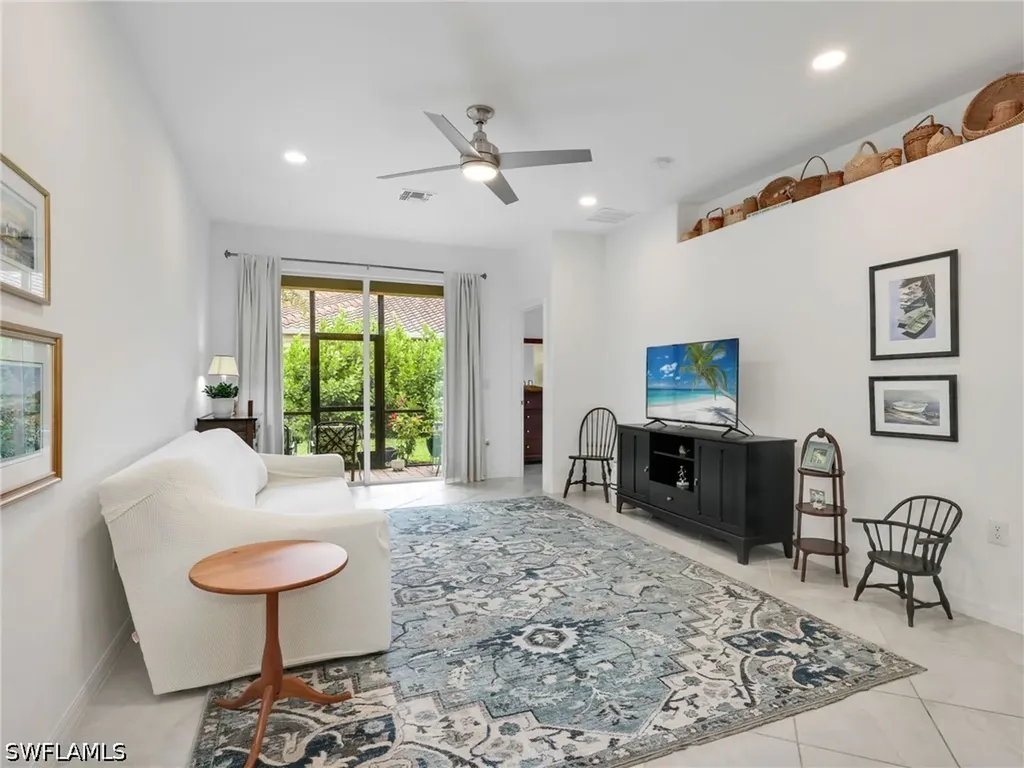 1637 Alameda Drive Naples FL 34120