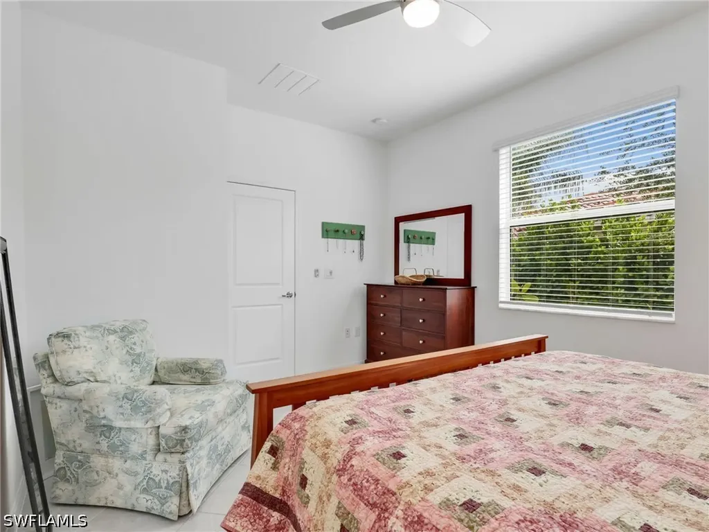 1637 Alameda Drive Naples FL 34120