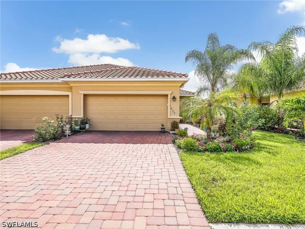 1637 Alameda Drive Naples FL 34120