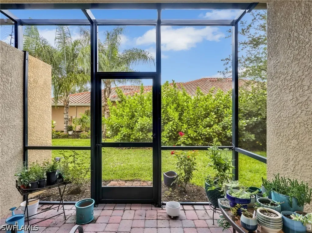 1637 Alameda Drive Naples FL 34120