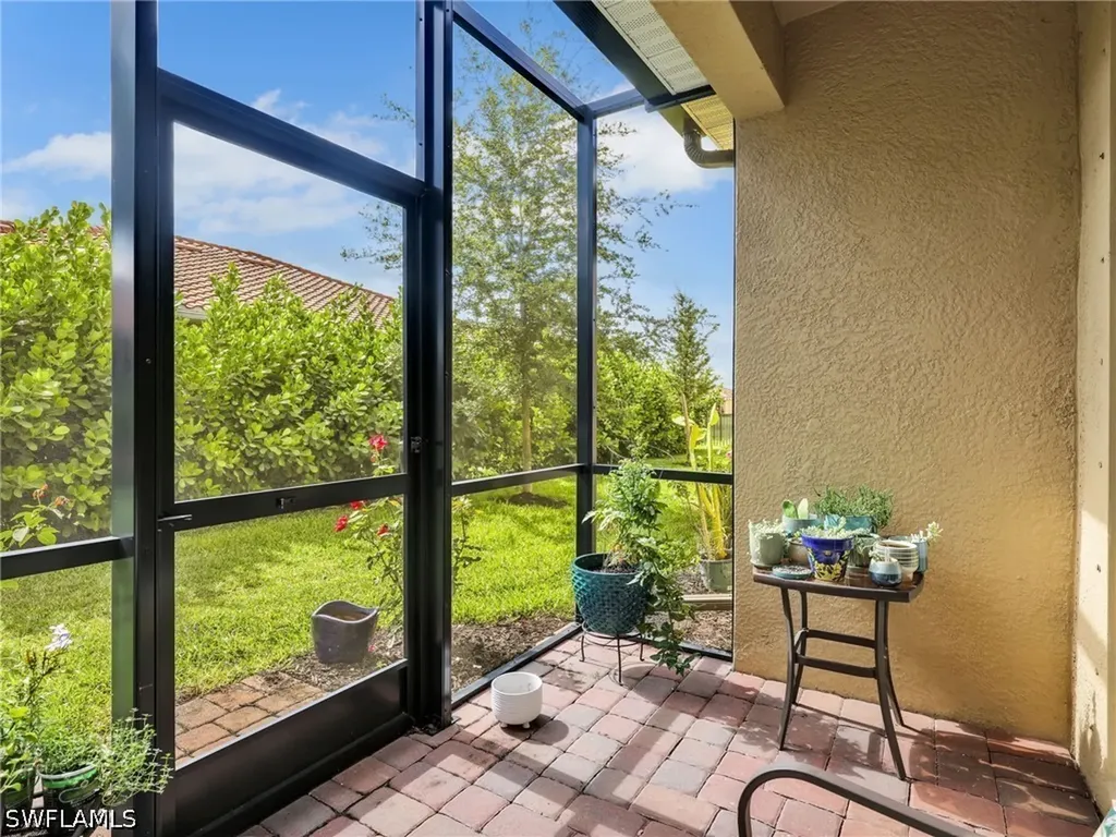 1637 Alameda Drive Naples FL 34120