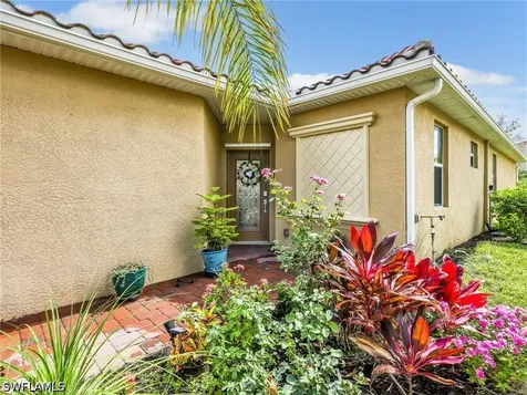 1637 Alameda Drive Naples FL 34120