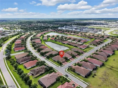 1637 Alameda Drive Naples FL 34120