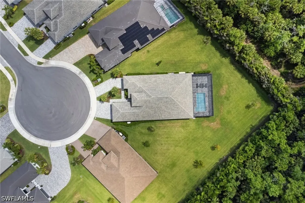 12083 Azalea Way Naples FL 34120