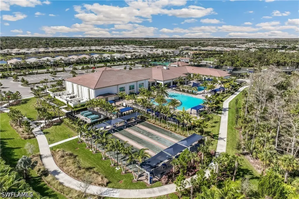 12083 Azalea Way Naples FL 34120
