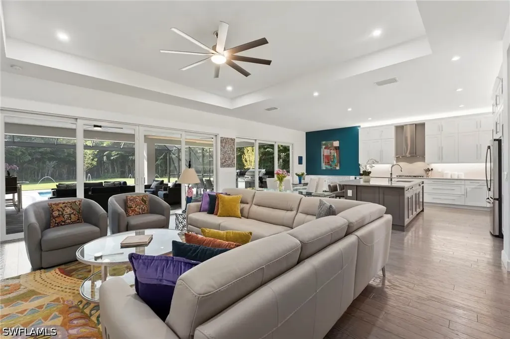 12083 Azalea Way Naples FL 34120