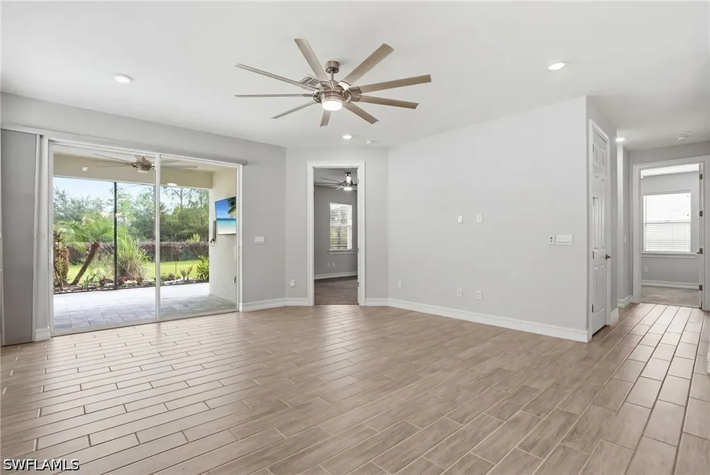 28009 Seasons Tide Avenue Bonita Springs FL 34135