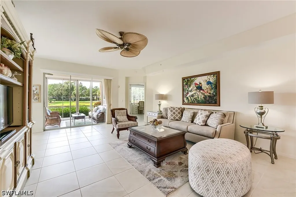 2070 Aberdeen Lane Naples FL 34109