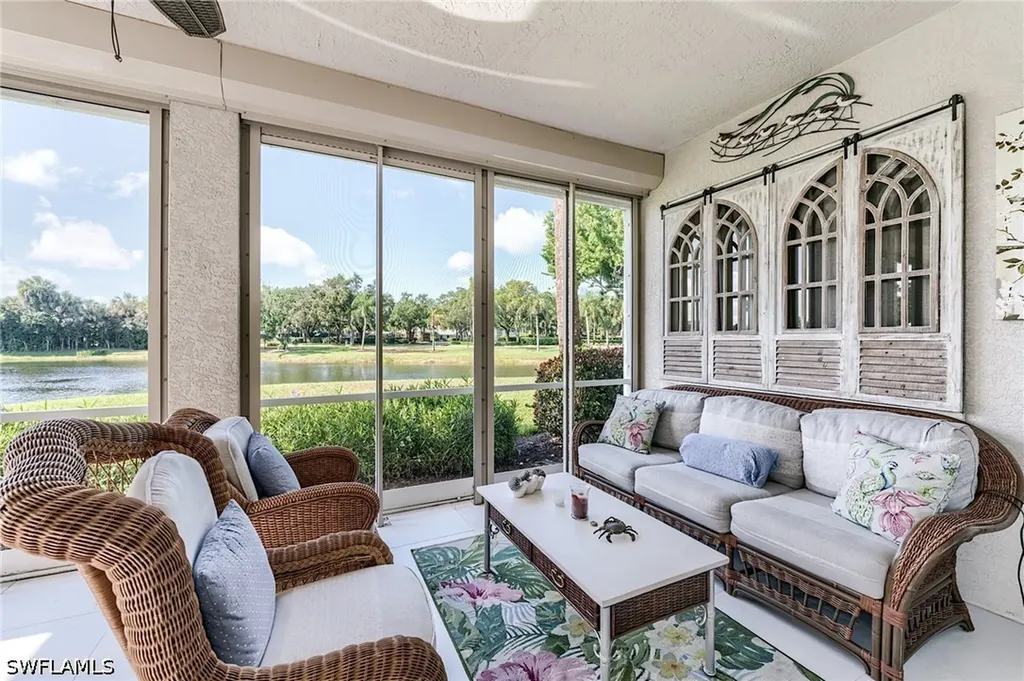 2070 Aberdeen Lane Naples FL 34109