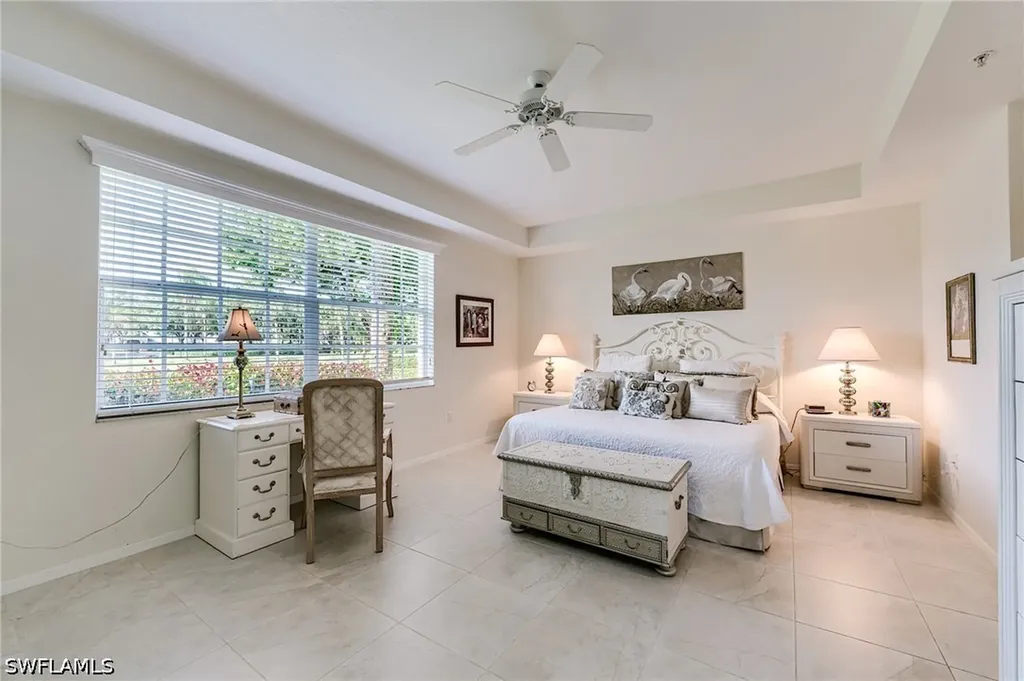 2070 Aberdeen Lane Naples FL 34109