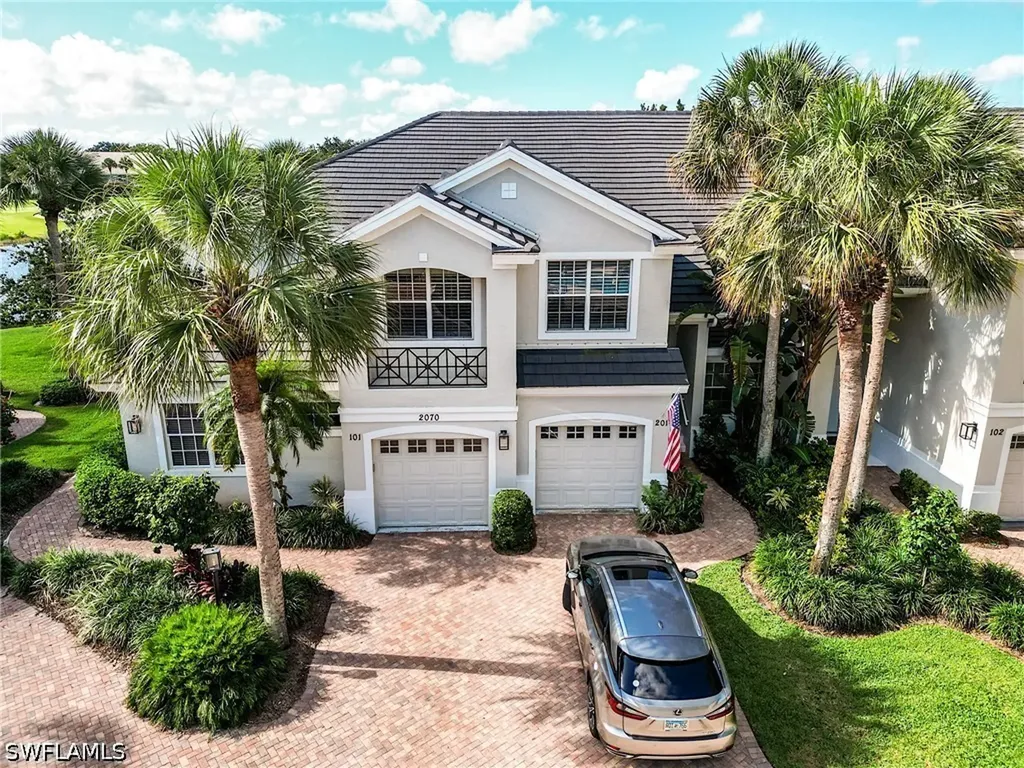 2070 Aberdeen Lane Naples FL 34109
