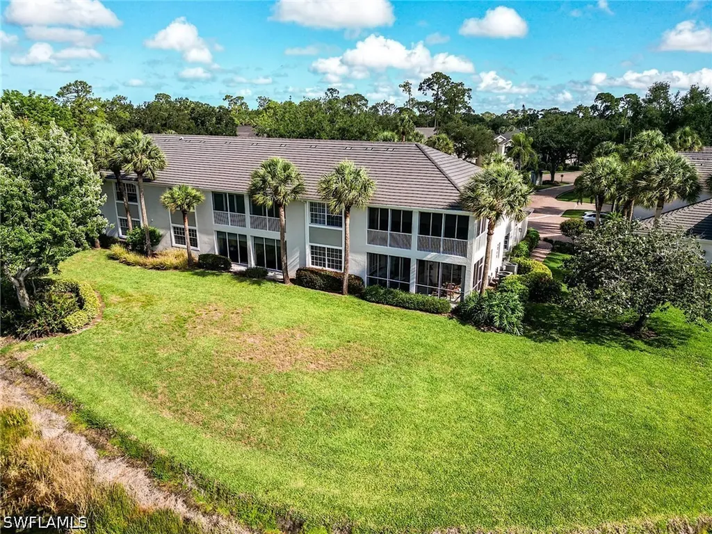 2070 Aberdeen Lane Naples FL 34109