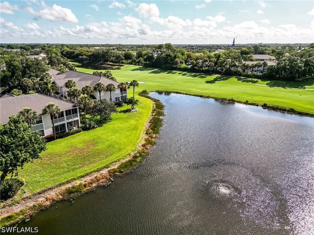 2070 Aberdeen Lane Naples FL 34109