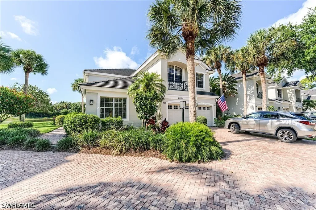 2070 Aberdeen Lane Naples FL 34109