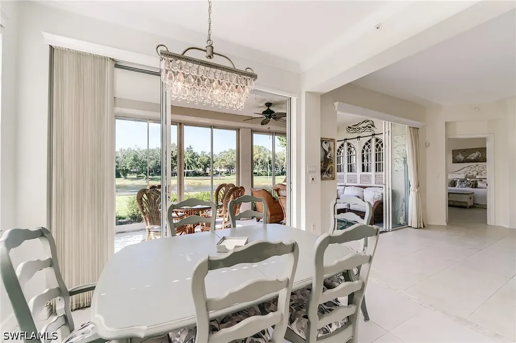 2070 Aberdeen Lane Naples FL 34109