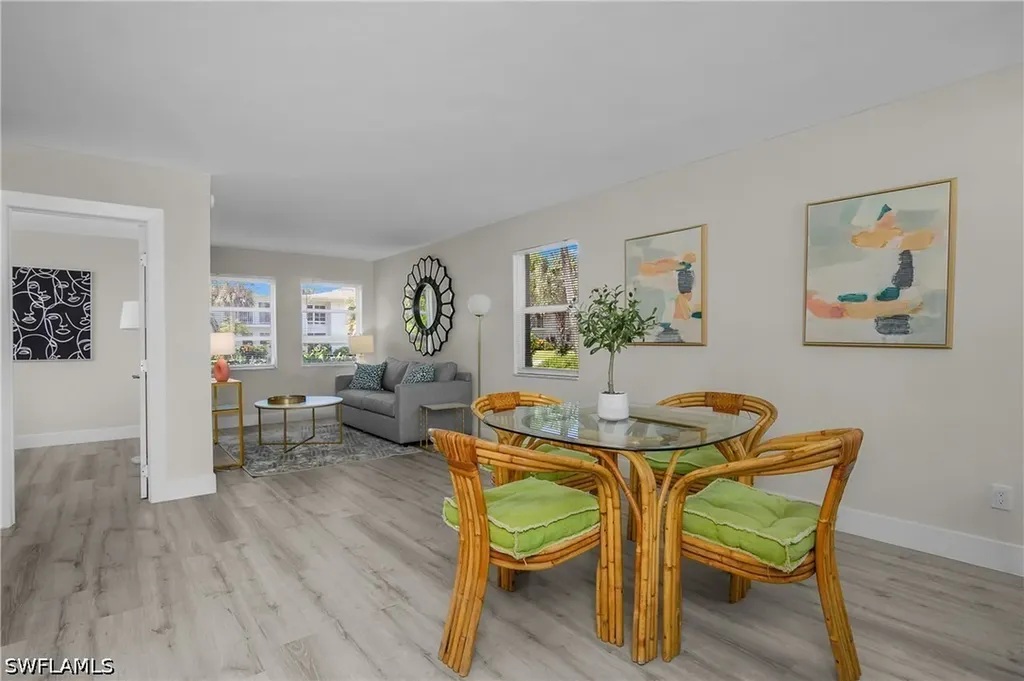 663 12th Avenue S Naples FL 34102