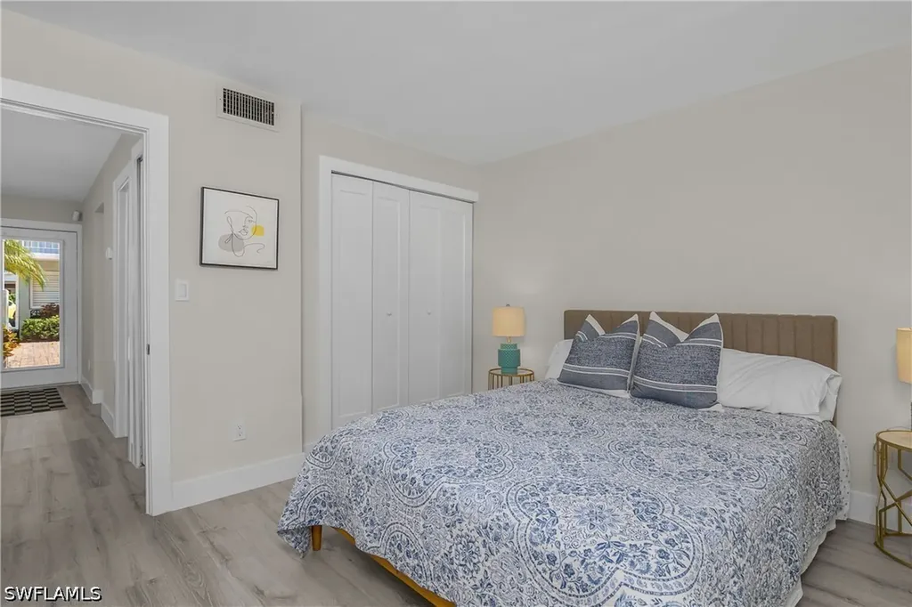 663 12th Avenue S Naples FL 34102