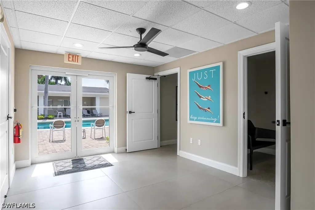 663 12th Avenue S Naples FL 34102