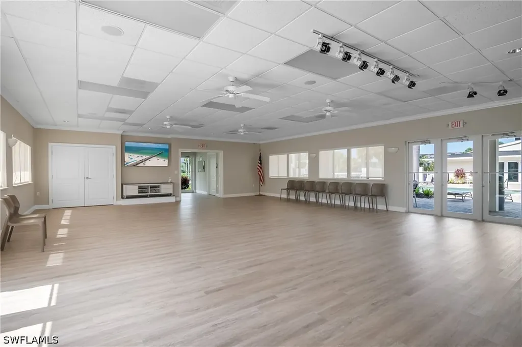 663 12th Avenue S Naples FL 34102