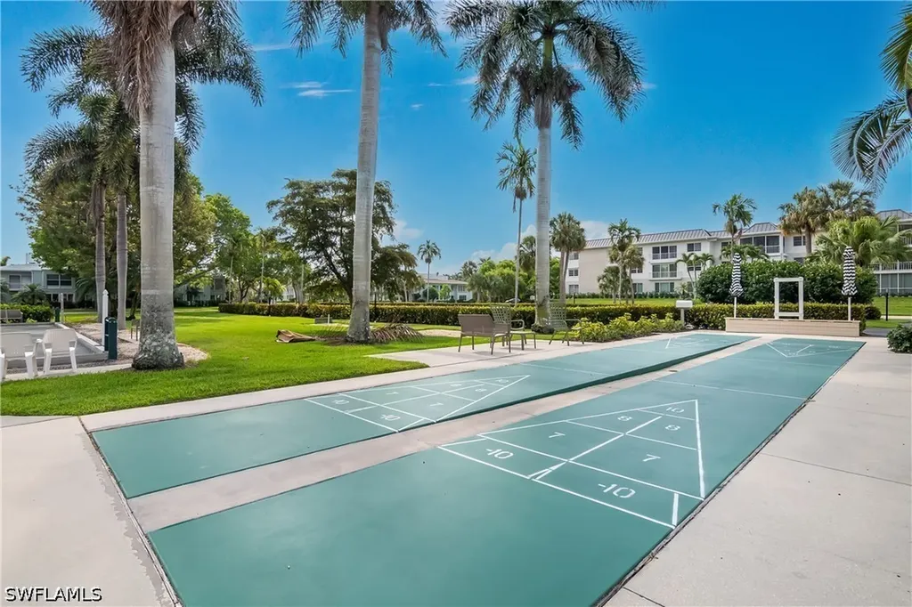 663 12th Avenue S Naples FL 34102