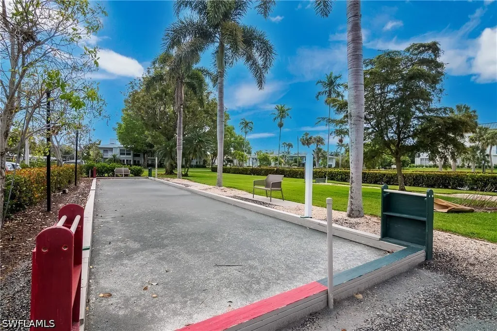 663 12th Avenue S Naples FL 34102