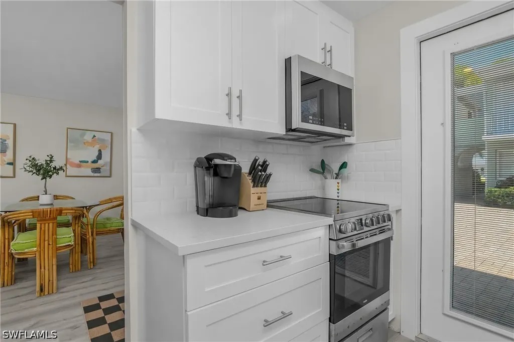 663 12th Avenue S Naples FL 34102