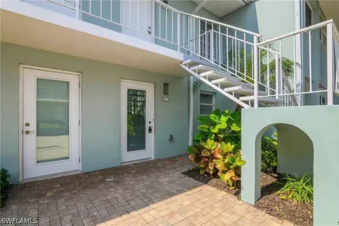 663 12TH Avenue S Naples FL 34102