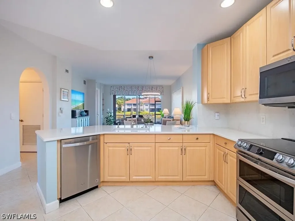 3049 Driftwood Way Naples FL 34109