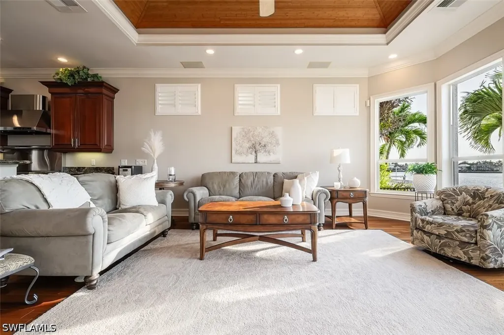 1942 Kingfish Road Naples FL 34102