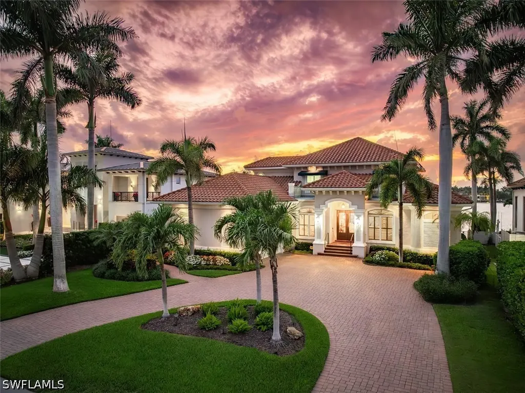 1942 Kingfish Road Naples FL 34102
